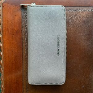 Michael Kors Large Zippered Wallet
